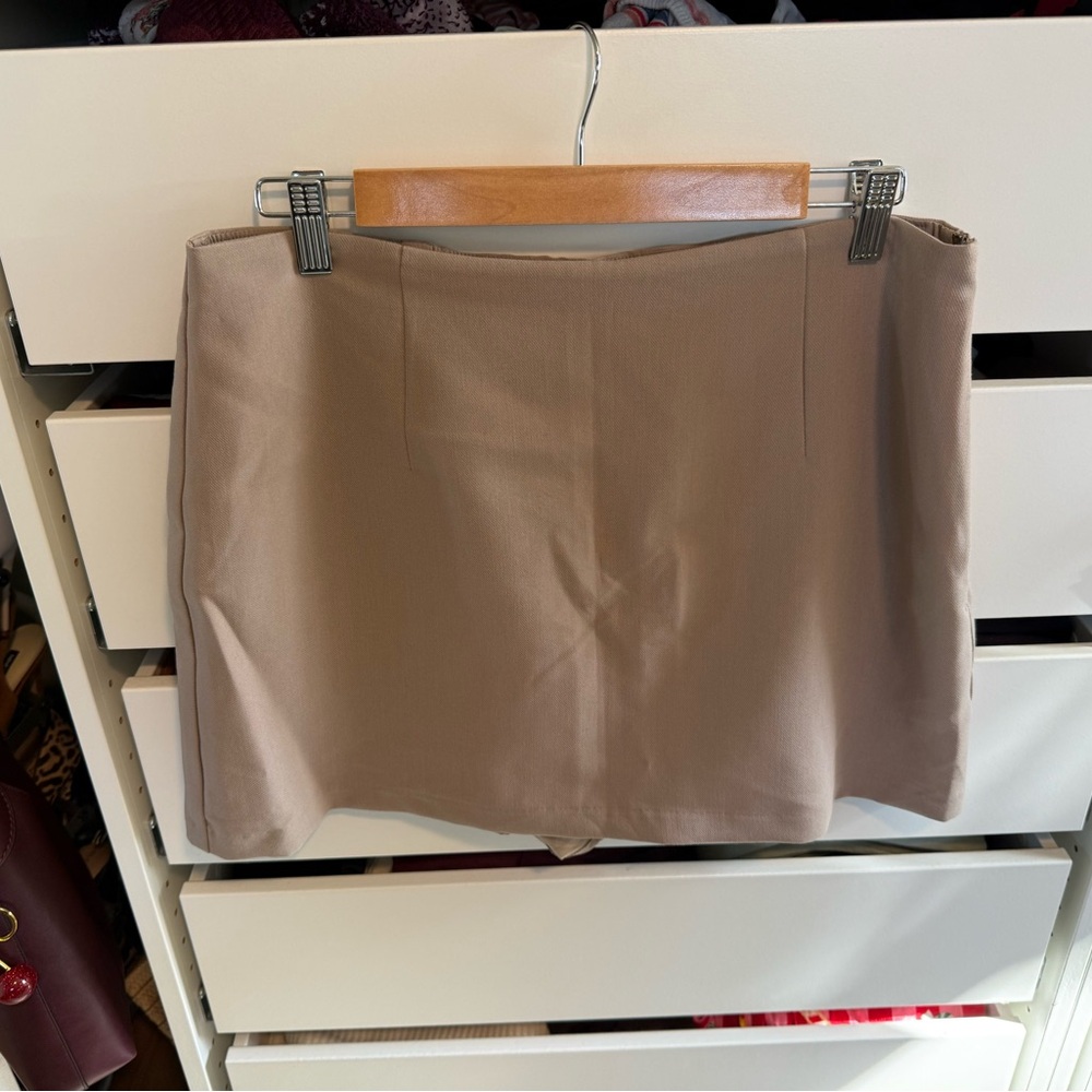 Abercrombie & Fitch Taupe Mini Skirt